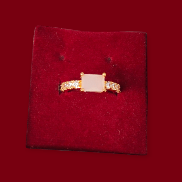 Elegant Rose Quartz Gold Ring